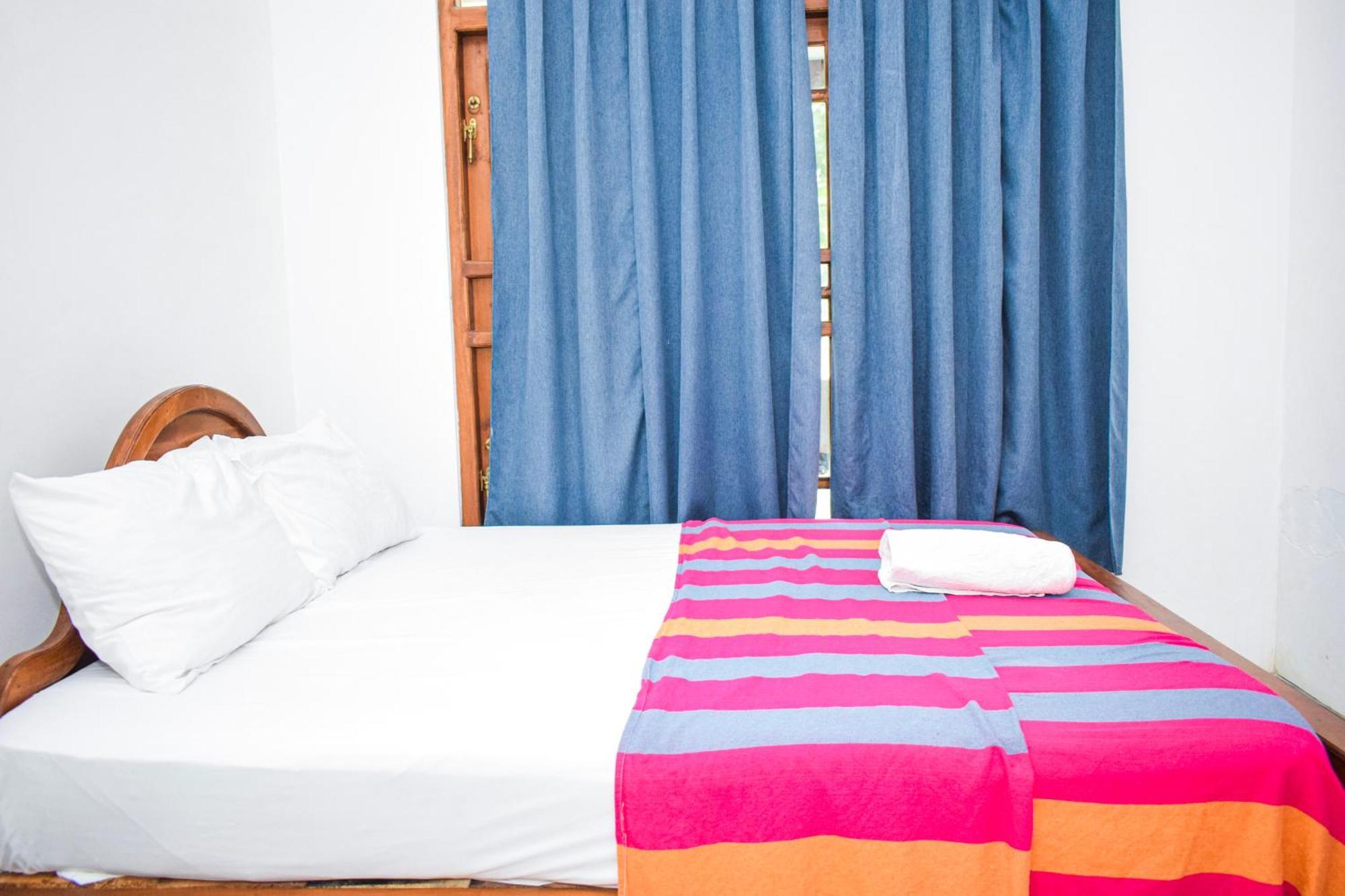 The Emerald Guest House & Villa 乌纳瓦图纳 外观 照片